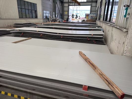 Un buon prezzo. Plate Metal Plate Sheet Enough Stock for Your Plate Requirements in linea